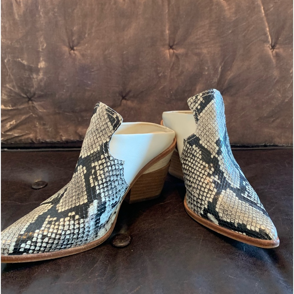 Gianni Bini Snake Print Mule